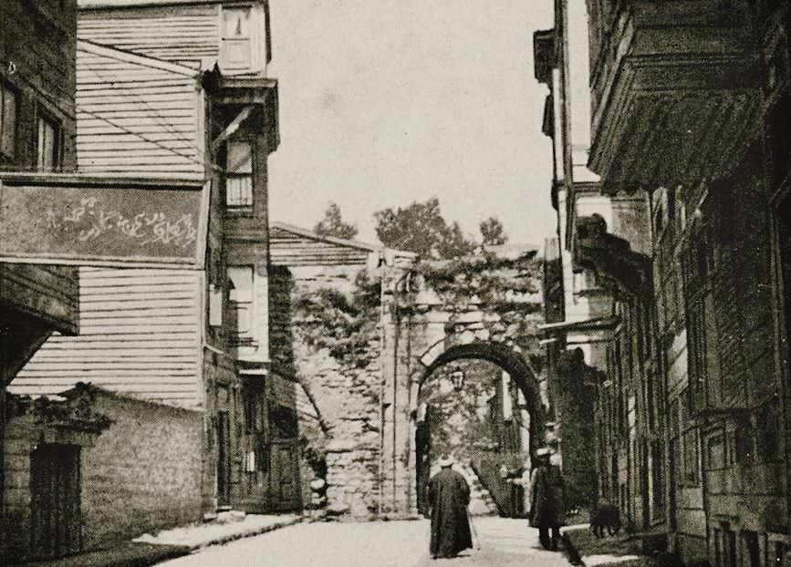 16 Mart Şehitleri Caddesi / 1913