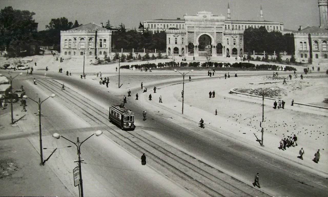 1957 yılında Beyazıt Meydanı