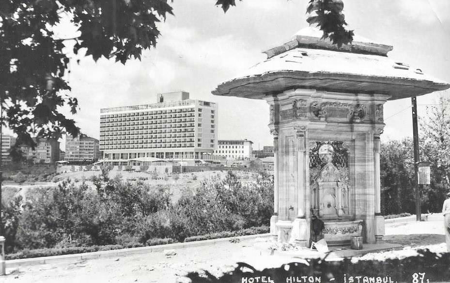 1957 yılında Nusretiye Camii önünden Maçka'ya taşınan II. Abdülhamit Çeşmesi