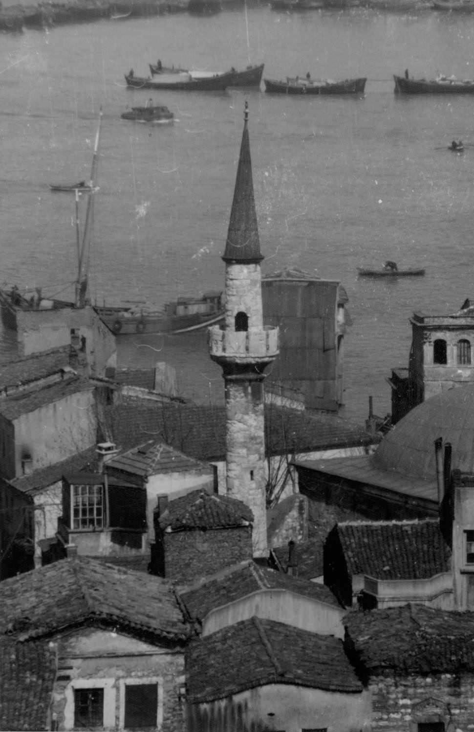 Ahi Çelebi Camii minaresi (Eminönü, İstanbul) SALT Araştırma, Ali Saim Ülgen Arşivi