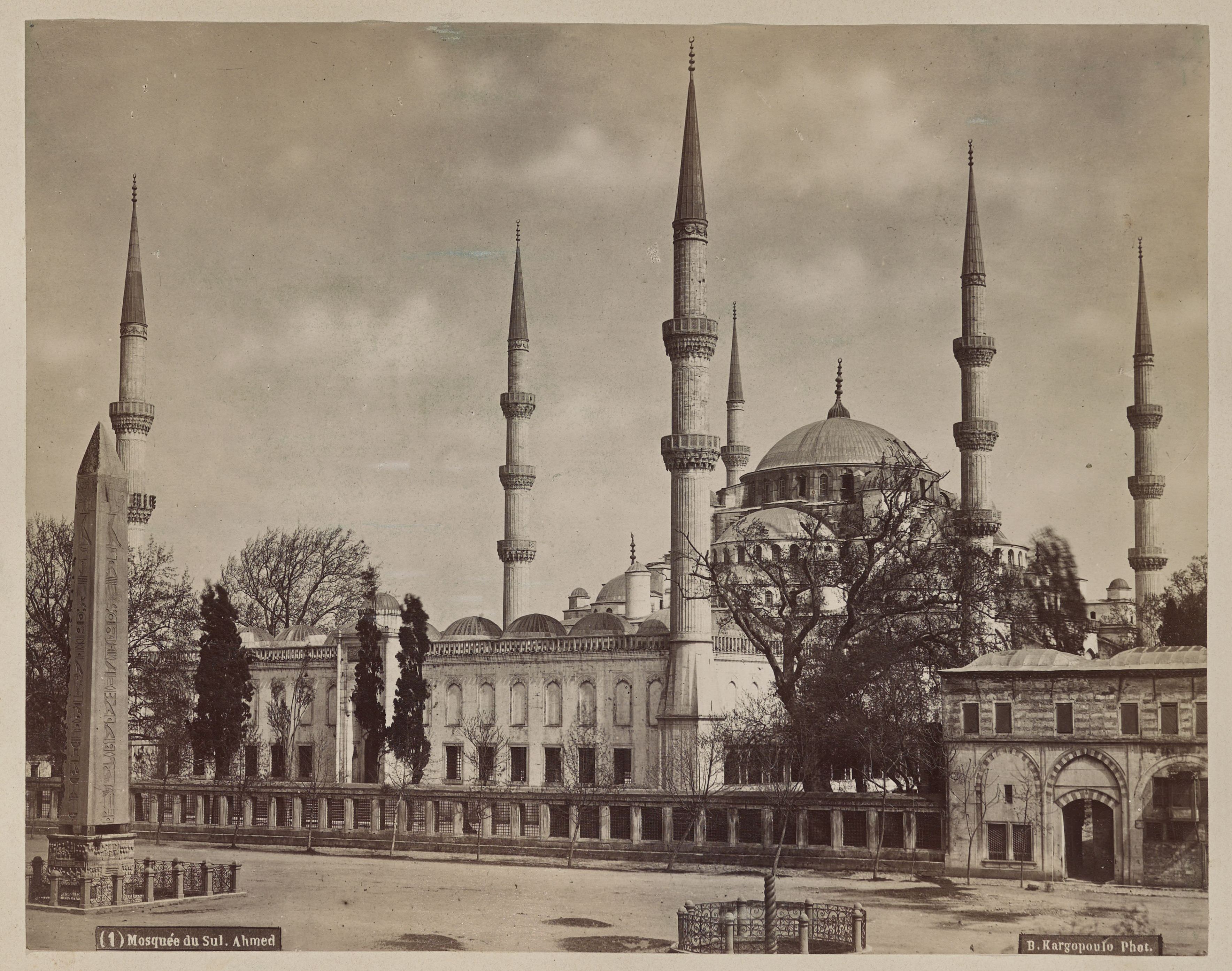 Atmeydanı ve Sultan Ahmet Camii Basile Kargopoulo Fotoğrafı 1875
