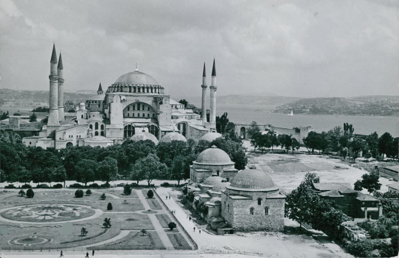 Ayasofya ve Çevresi