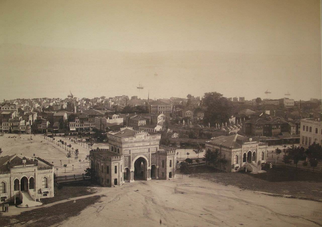 Beyazıt Kulesi’nden Beyazıt Meydanı Yönü