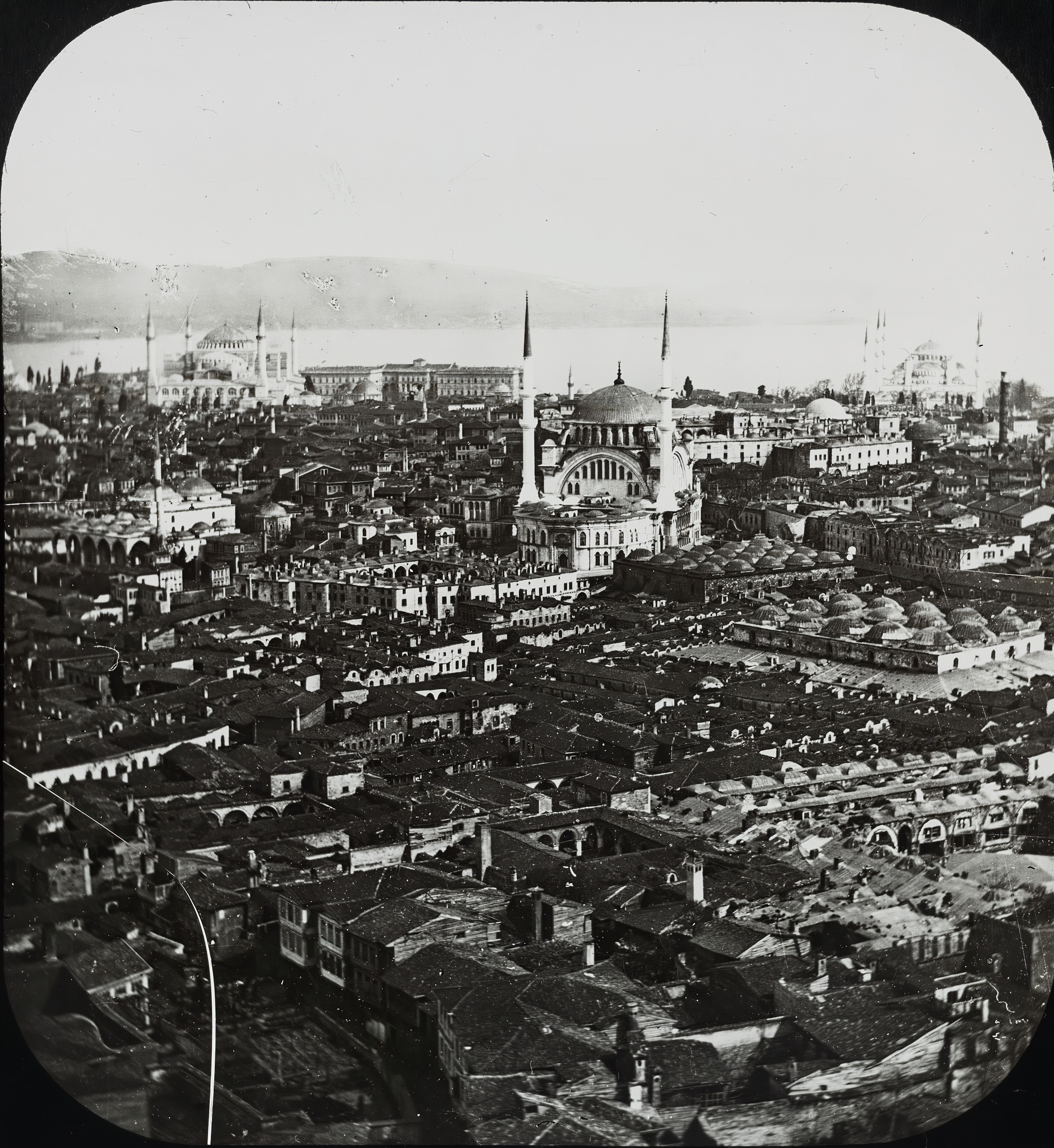 Beyazıt Kulesi'nden Sultanahmet / Claude Marie Ferrier Fotoğrafı