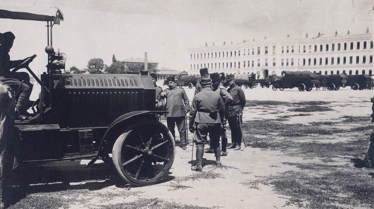 Bugün İÜ kampüsüne dönüşen Beyazıt'taki Harbiye Nazırlığı