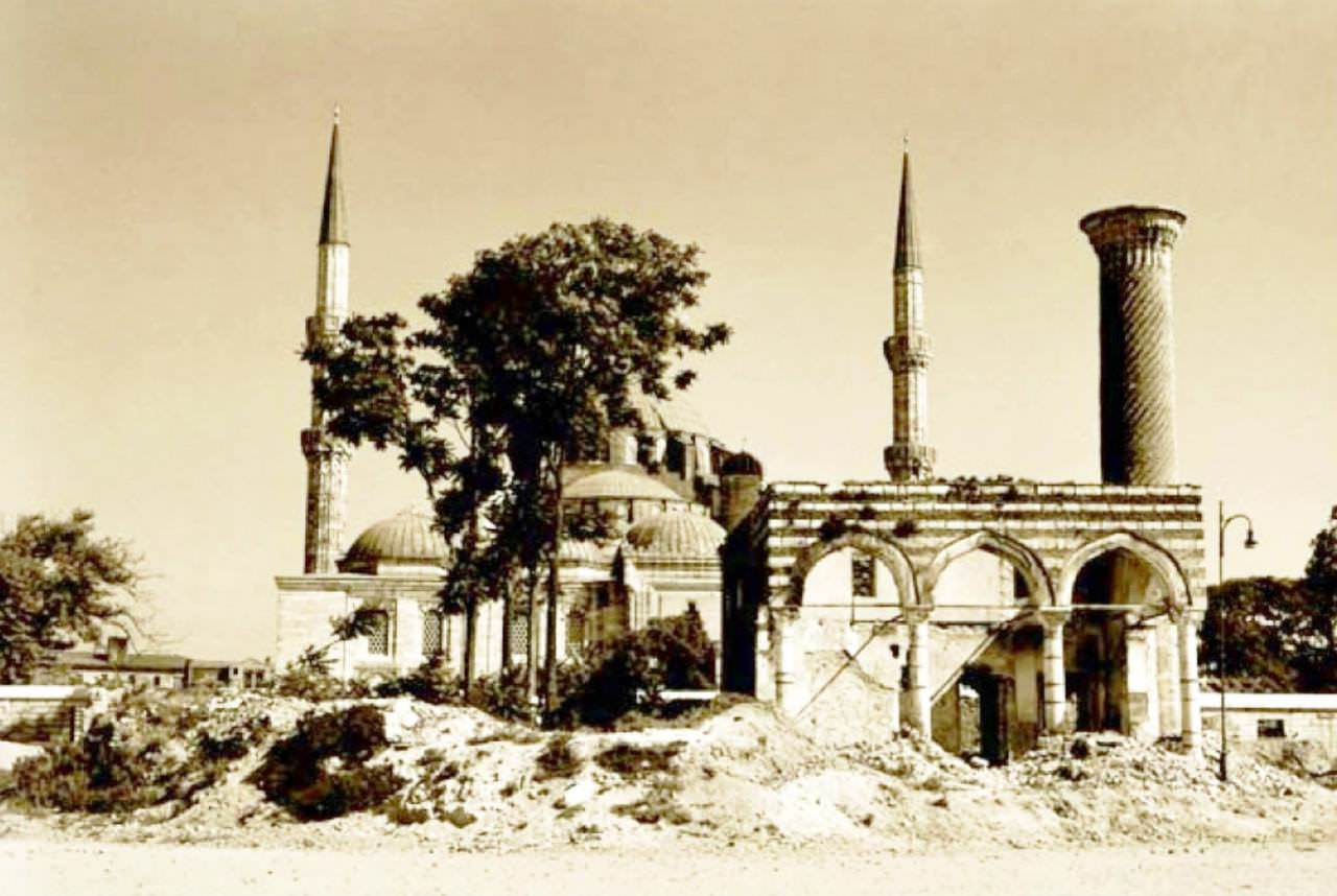 Burmalı Mescit ve Şehzade Camii, Şehzadebaşı 1955-56