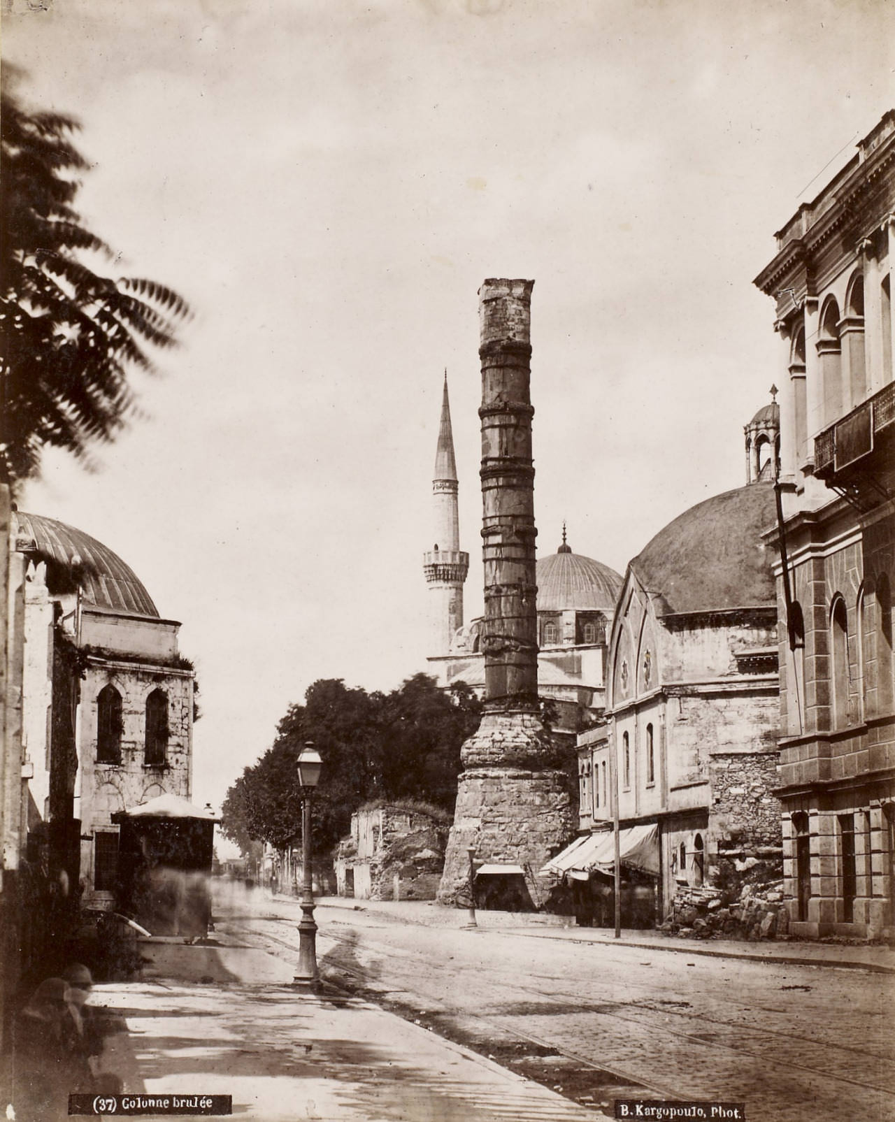 Çemberlitaş Basile Kargopoulo Fotoğrafı 1875
