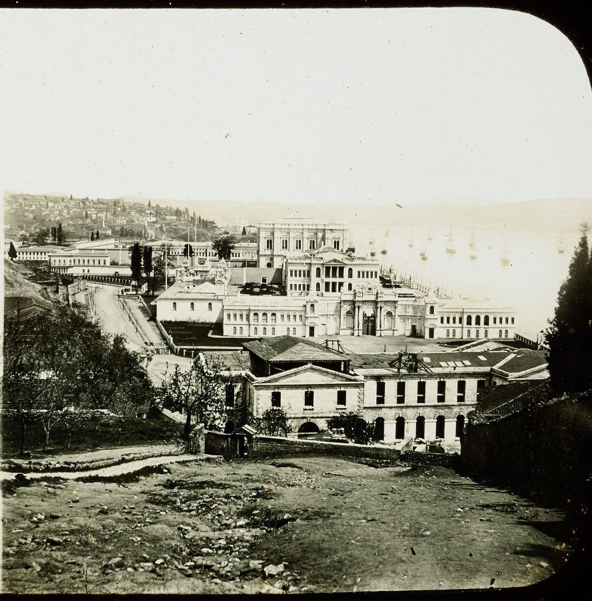 Dolmabahçe / 1850′ler Claude-Marie Ferrier fotoğrafı Pierre De Gigord Arşivi