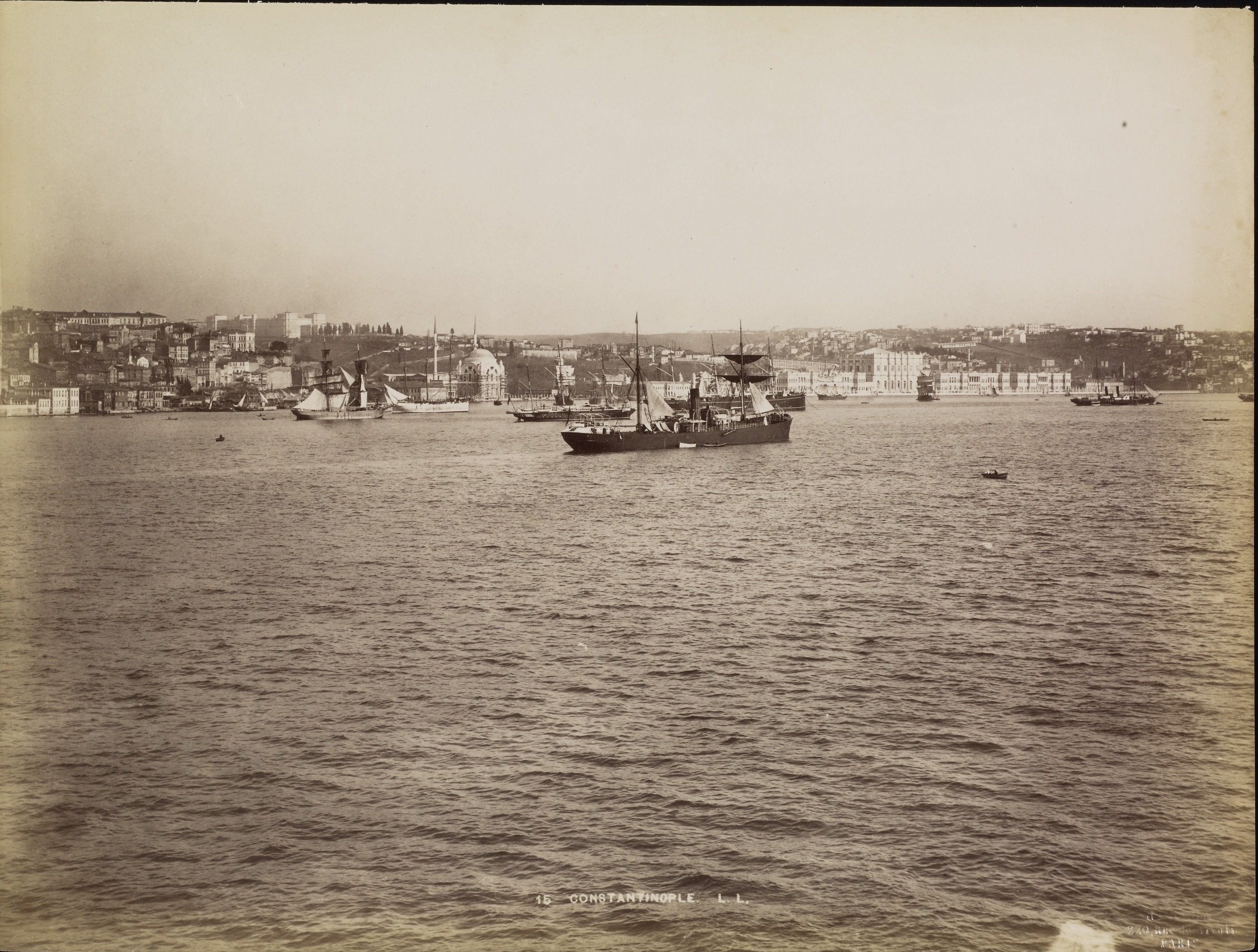 Dolmabahçe Panoraması / 1860-1890 Aralığı