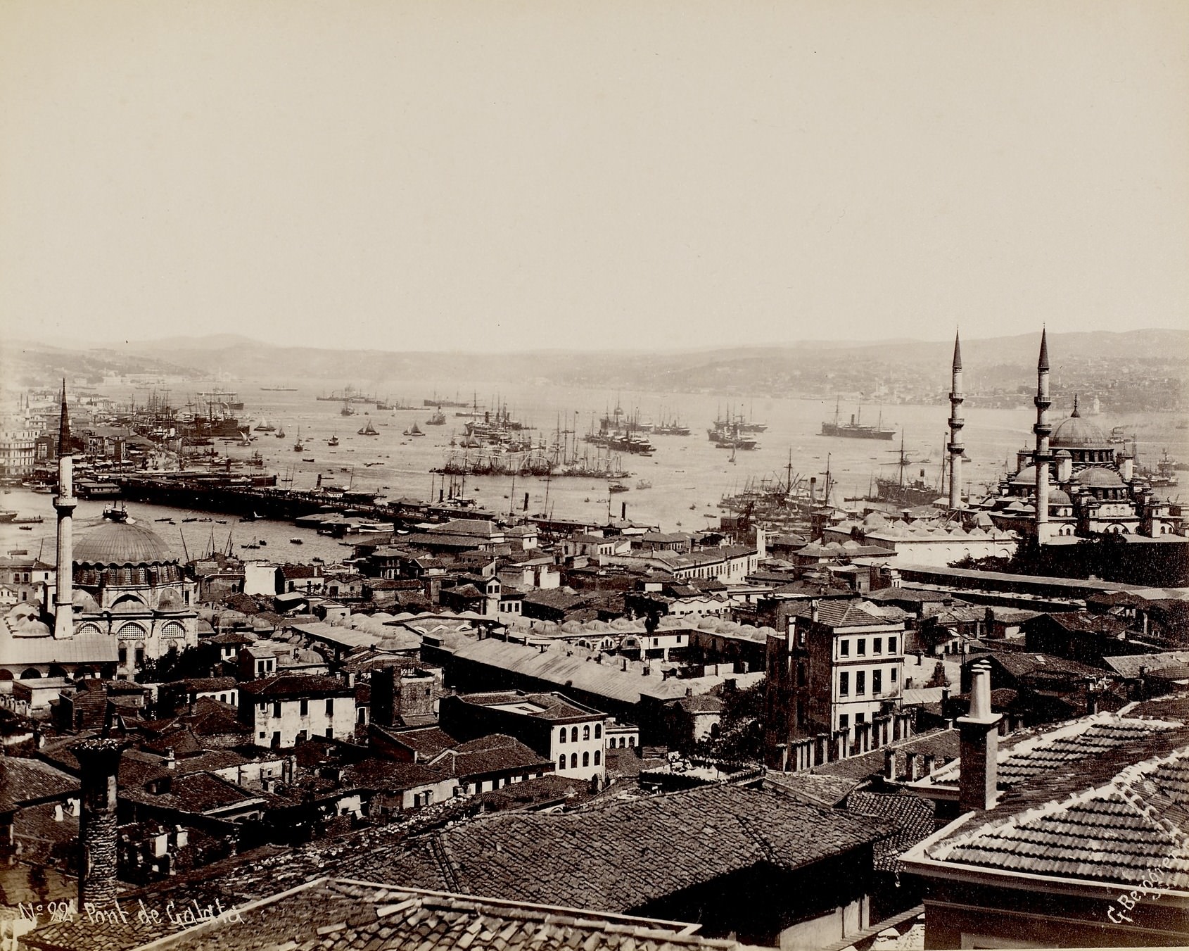 Eminönü ve Galata Köprüsü Panoraması / 1870'ler / G.Berggren Fotoğrafı
