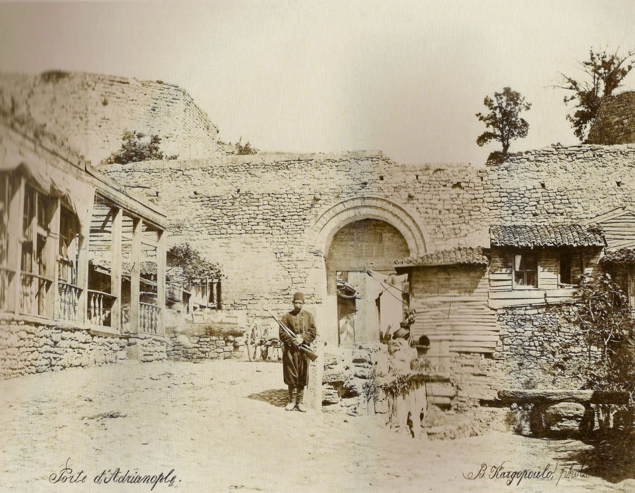 Eski İstanbul Fotoğrafı: Edirnekapı Basile Kargopoulo Fotoğrafı