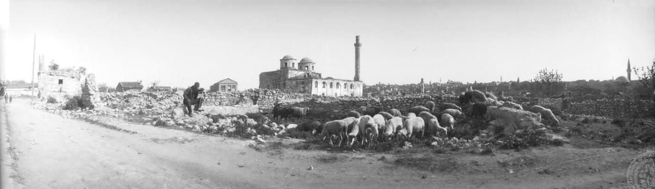 Fenari İsa Camii ve Çevresi