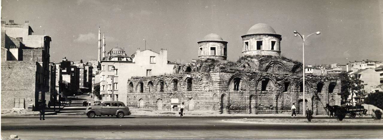 Fenari İsa Camii