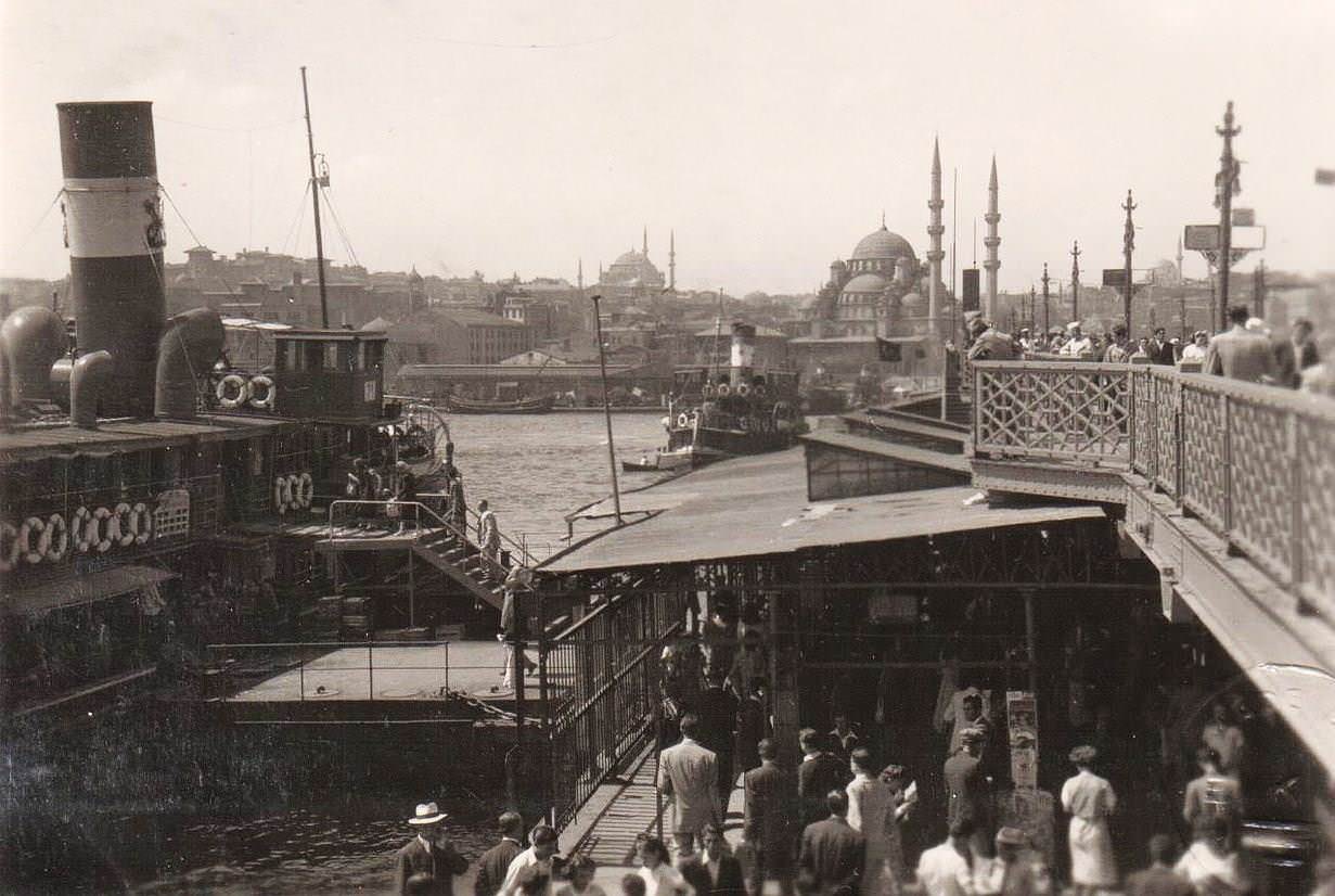 Galata Köprüsü, 1948