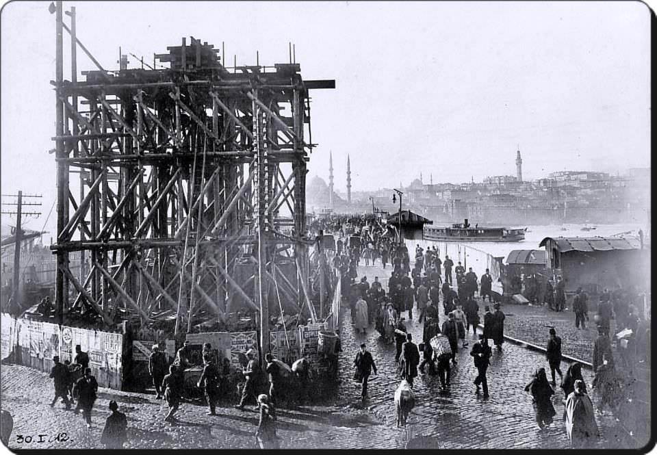Galata Köprüsü İnşaatı / 1912
