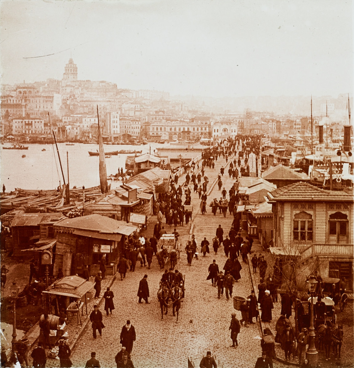 Galata Köprüsü Üzeri / 19. Yüzyıl