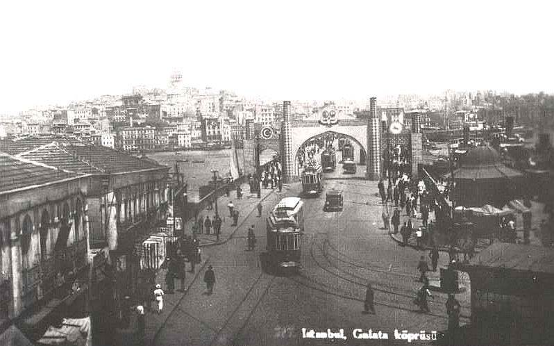 Galata Köprüsü ve Tak