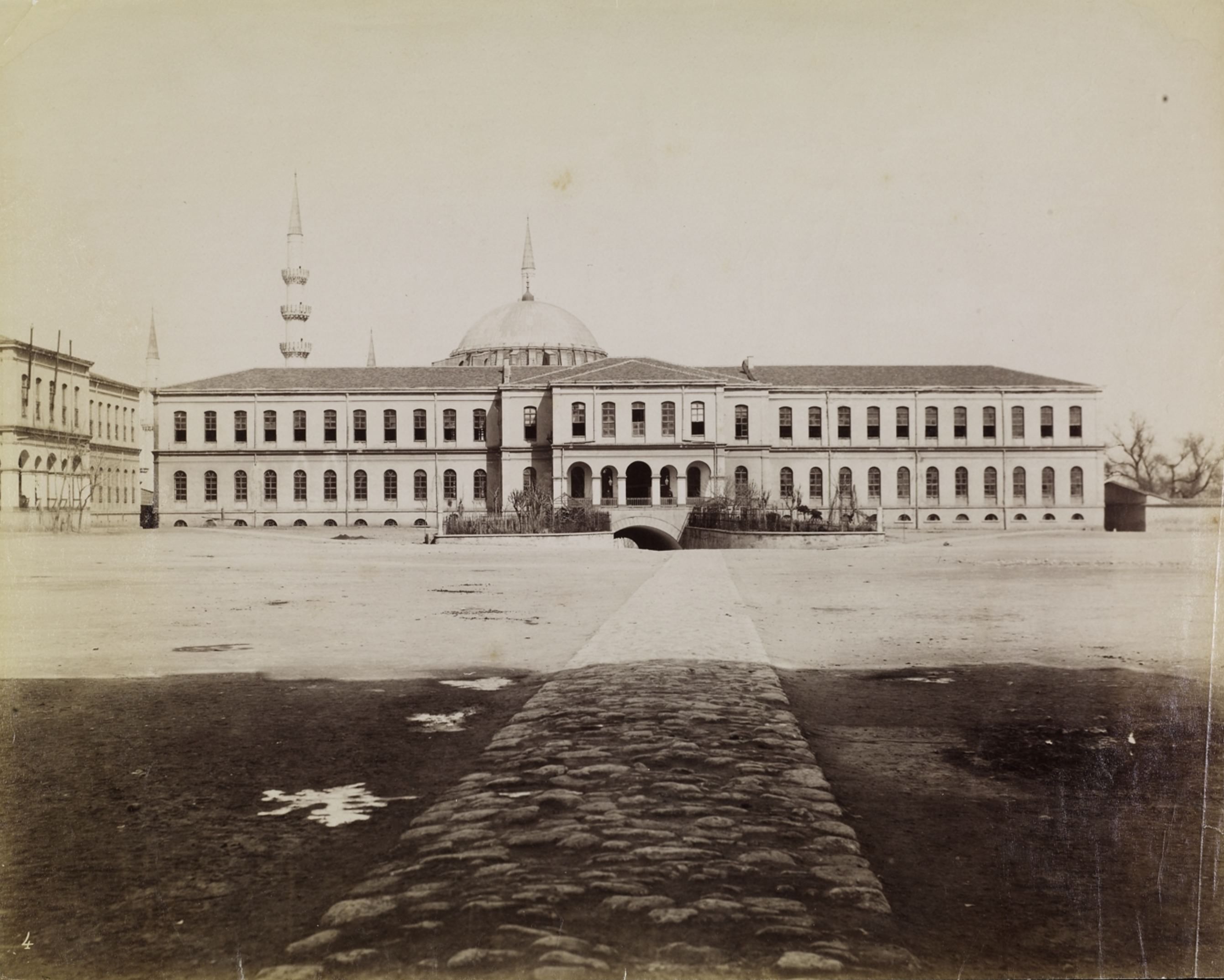 Harbiye Nezareti, Beyazıt / Sébah ve Joaillier Fotoğrafı