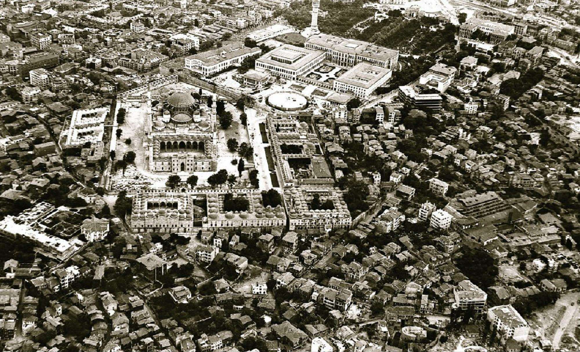 Havadan Süleymaniye ve Beyazıt Çevresi Görünümü