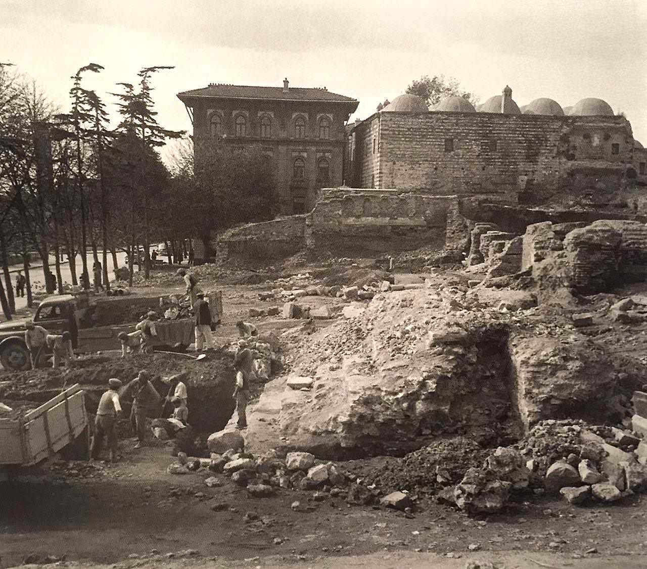 Hipodrom Kazıları - Sultanahmet / 1948