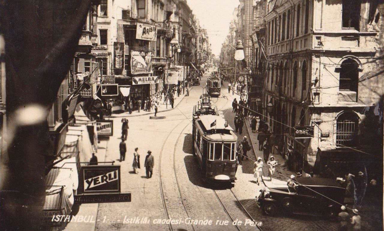İstiklal Caddesi / 1934