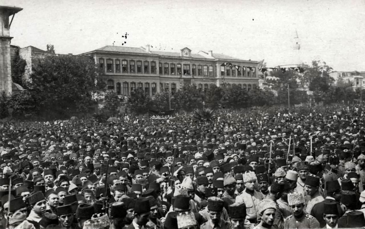 İzmir'in Yunanlılar Tarafından İşgalini Protesto Mitingi, Sultanahmet / 1919