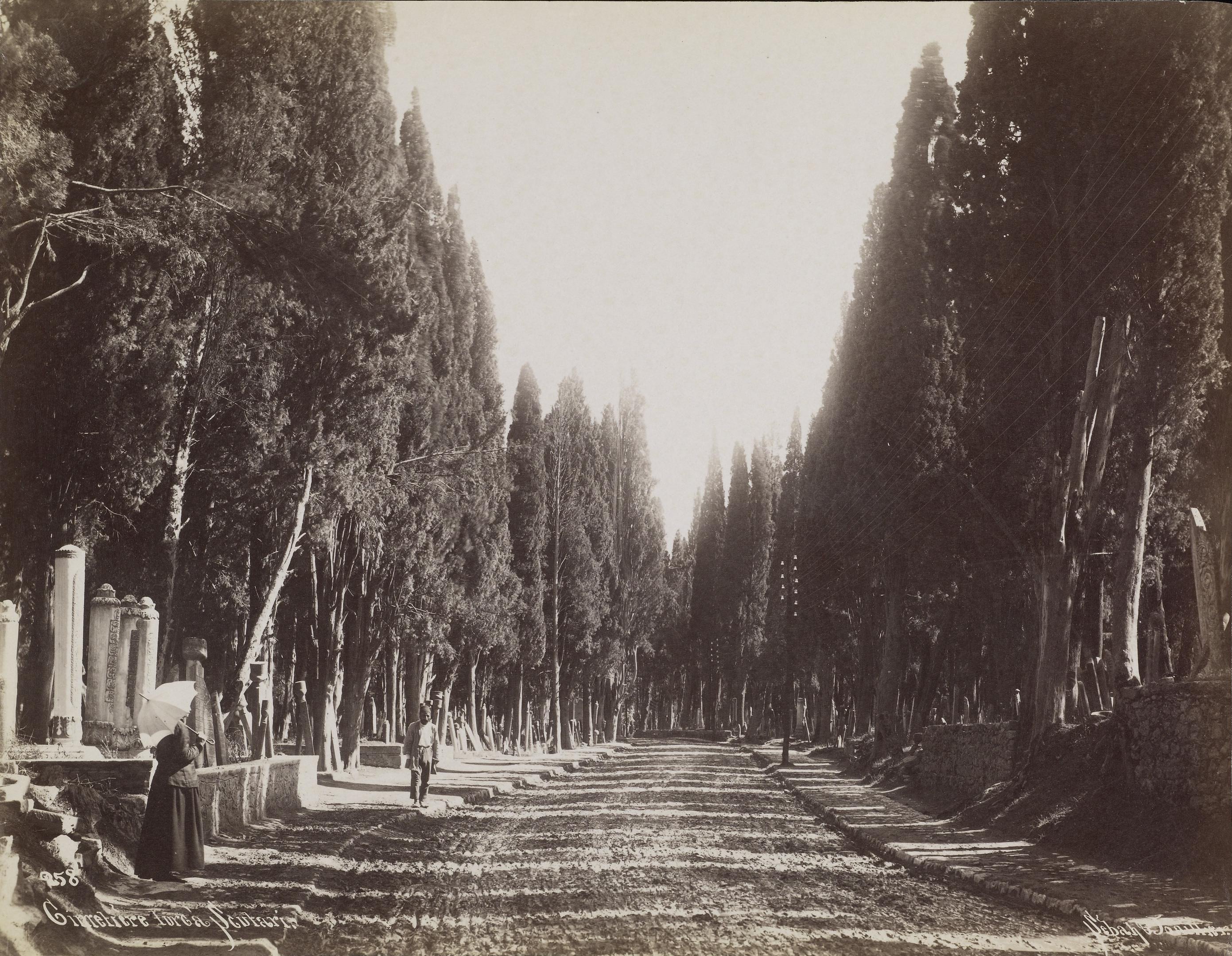 Karacaahmet Mezarlığı / Sébah ve Joaillier Fotoğrafı / 1890'lar