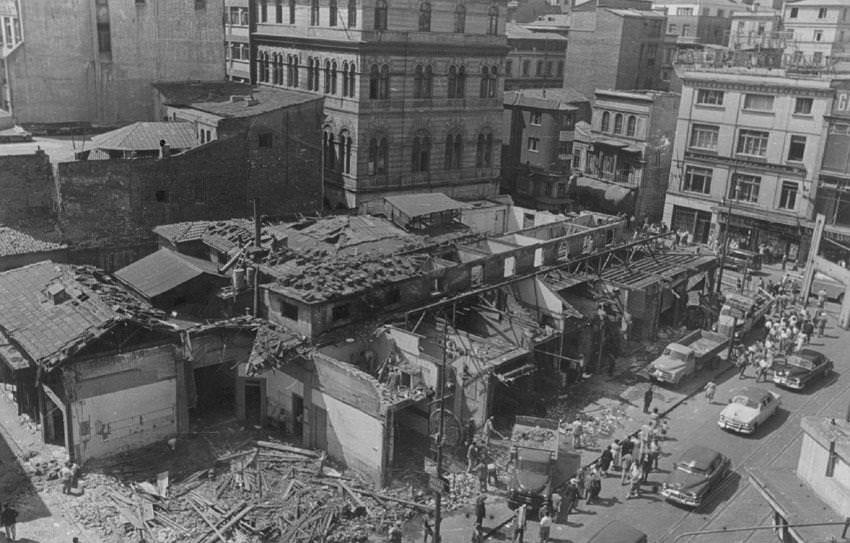 Karaköy'deki yıkımlar