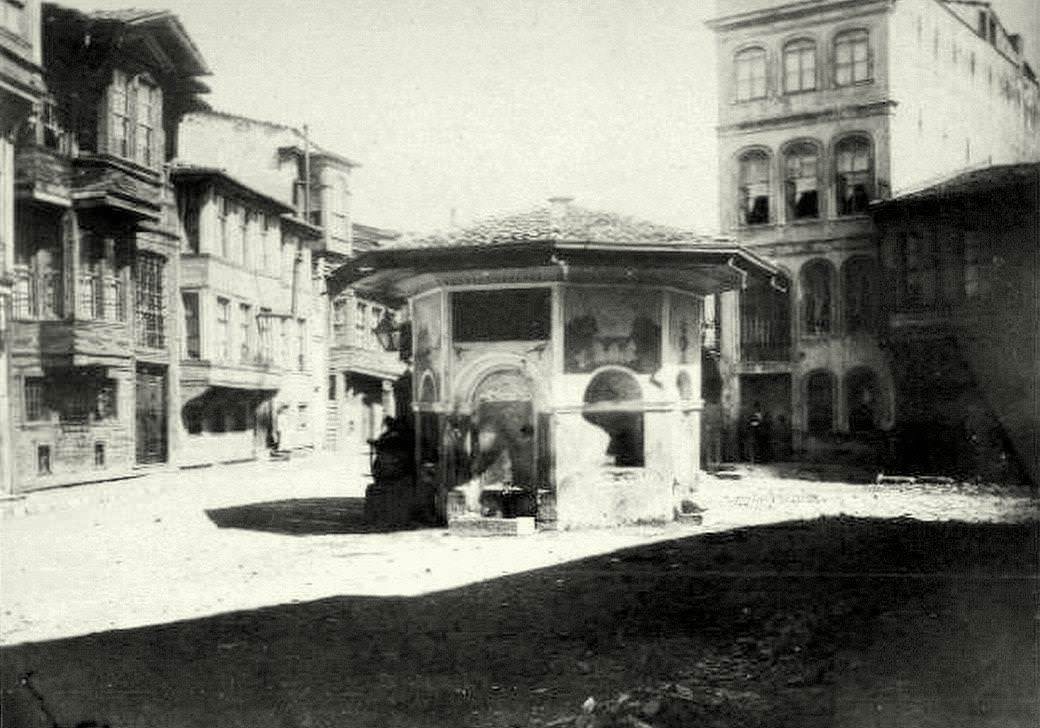 Kurtuluş Meydanı, Sefa Çeşmesi / 1904 https://harita.yandex.com.tr/-/CVCQVK41
