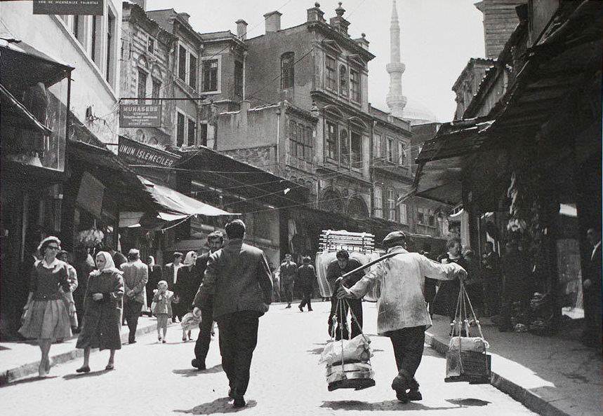 Mahmutpaşa Yokuşu