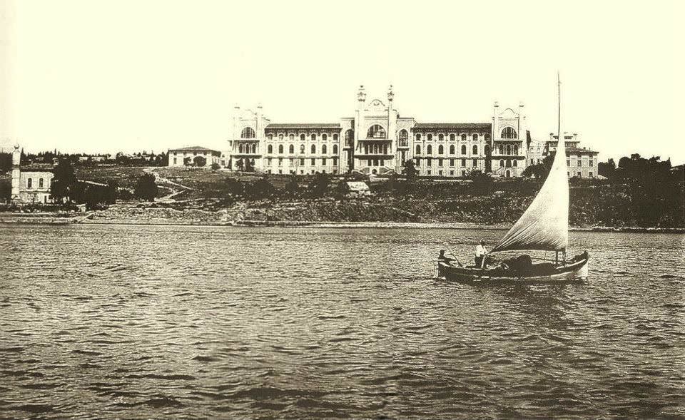 Marmara'dan Haydarpaşa'ya Haydarpaşa Lisesi ve Kavak İskelesi Camii