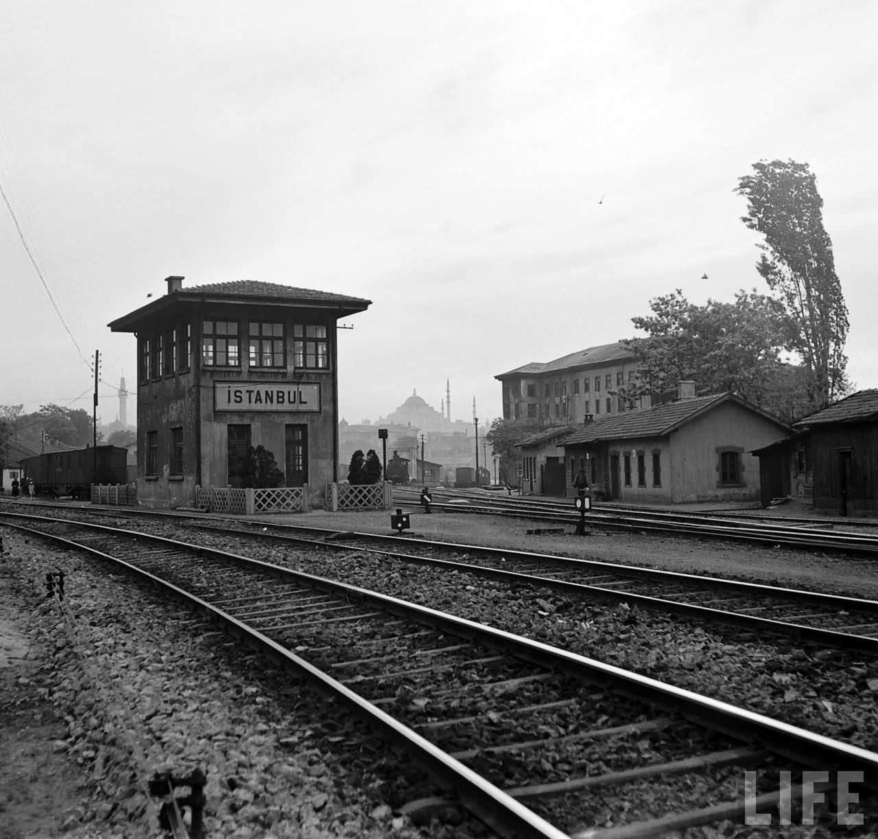 Sirkeci / 1950 Jack Birns Fotoğrafı / LIFE arşivi
