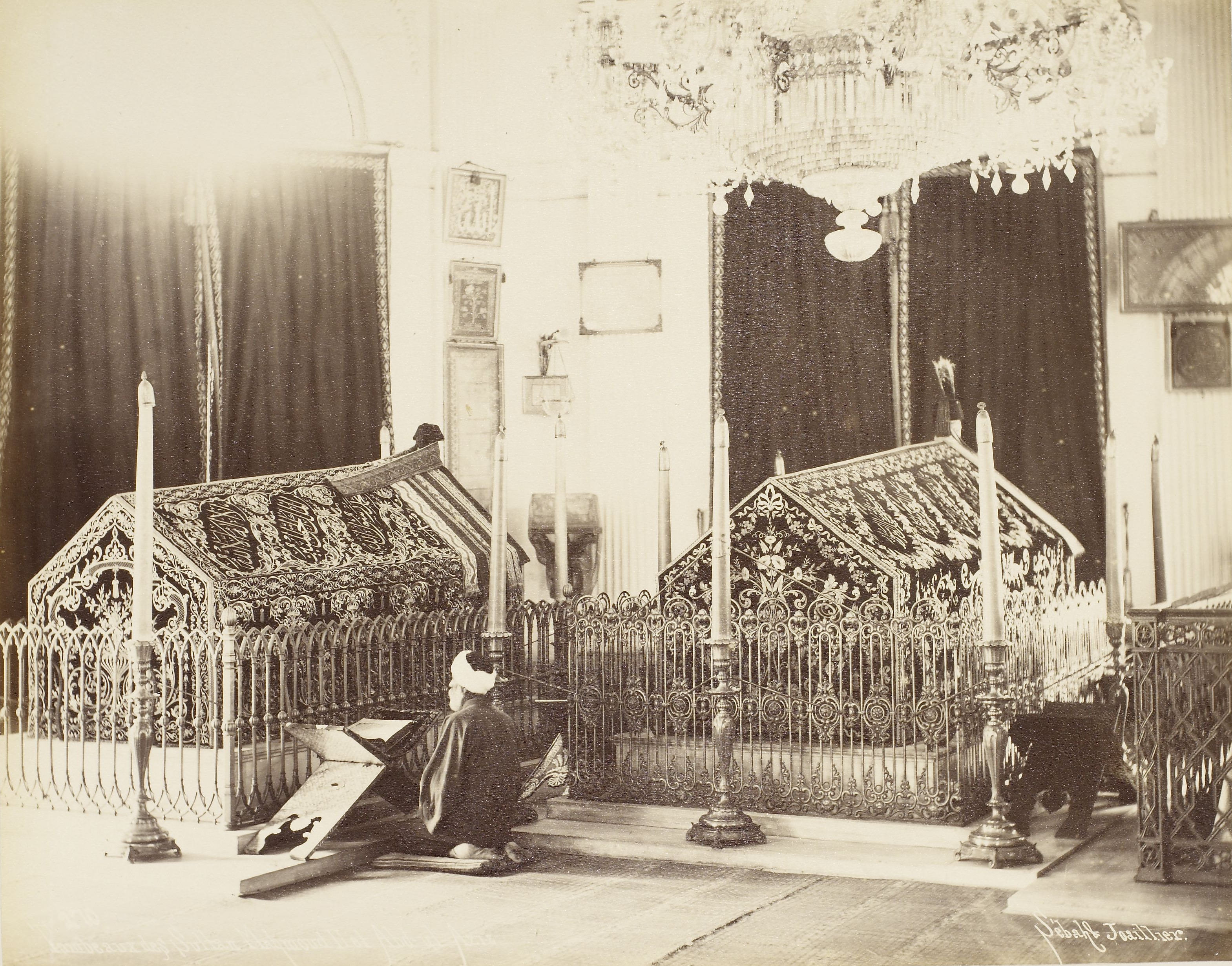 Sultan Mahmut ve Aziz Türbeleri / Sébah & Joaillier Fotoğrafı