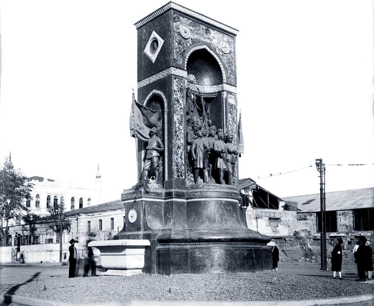 Taksim Cumhuriyet Anıtı / 1936