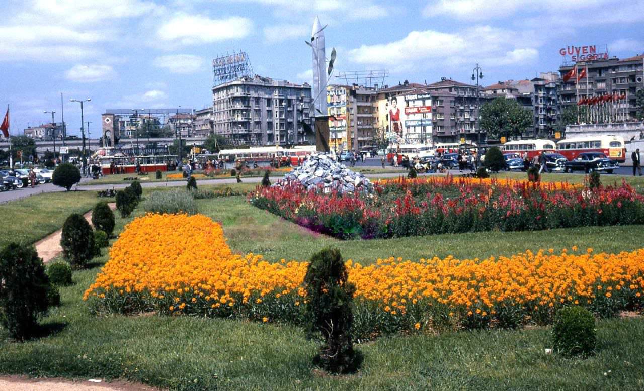 Taksim Meydanı, 1961