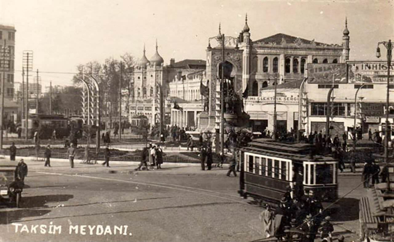Taksim Meydanı ve Topçu Kışlası