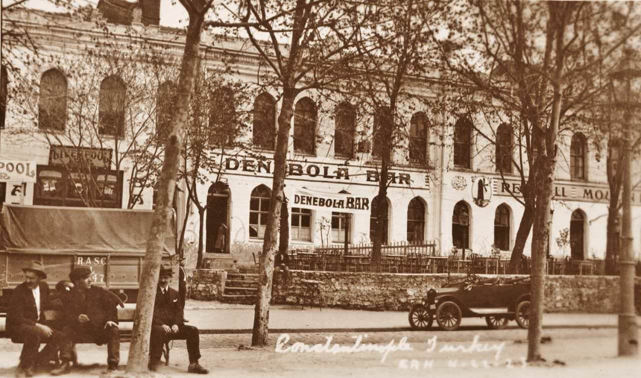 Taksim Topçu Kışlası / 1920′ler
