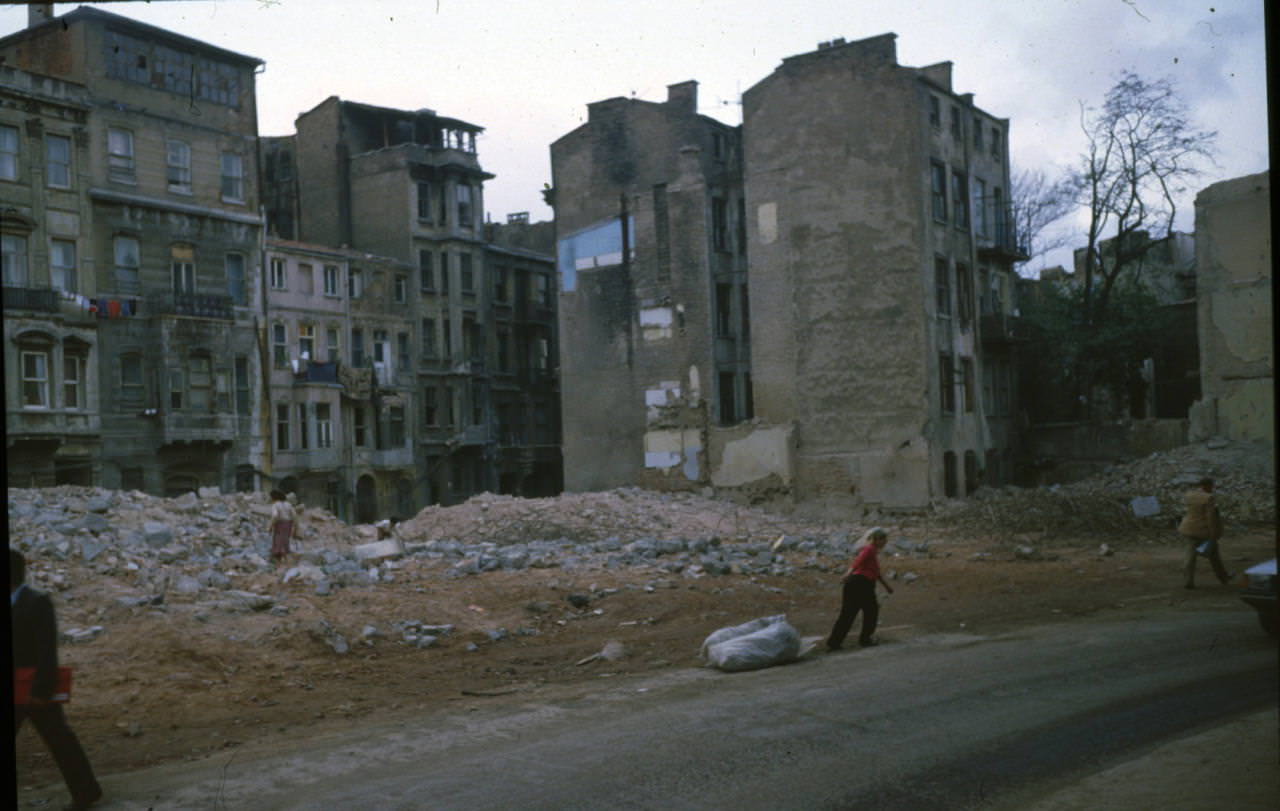 Tarlabaşı istimlakı (1986) SALT Araştırma, Söylemezoğlu Arşivi