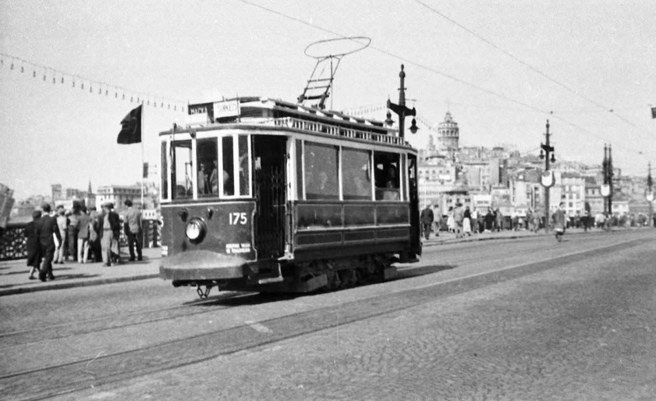 Tramvay / 1957