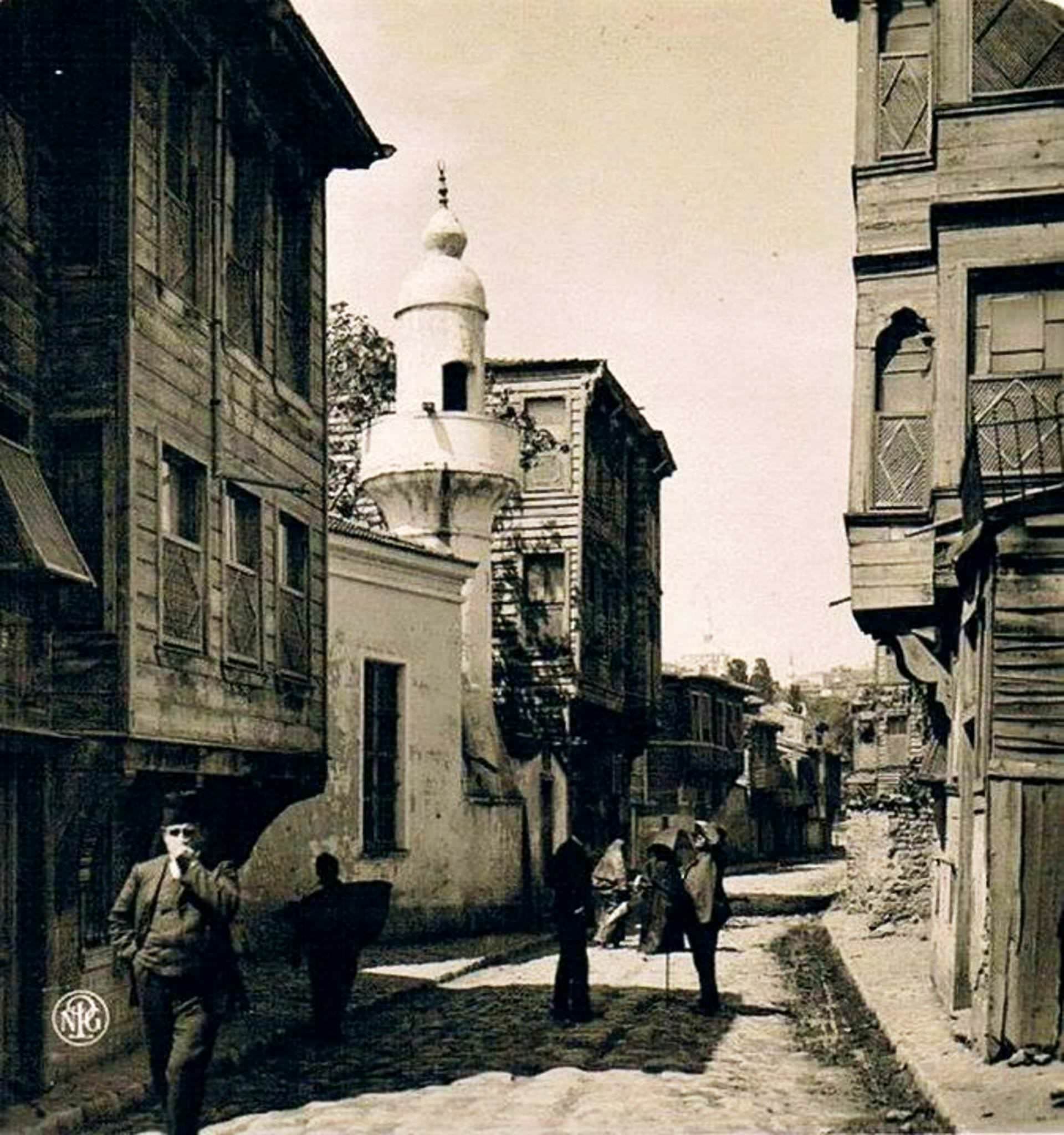 Üsküdar Çavuşdere Caddesi Bulgurlu Mescid Camii