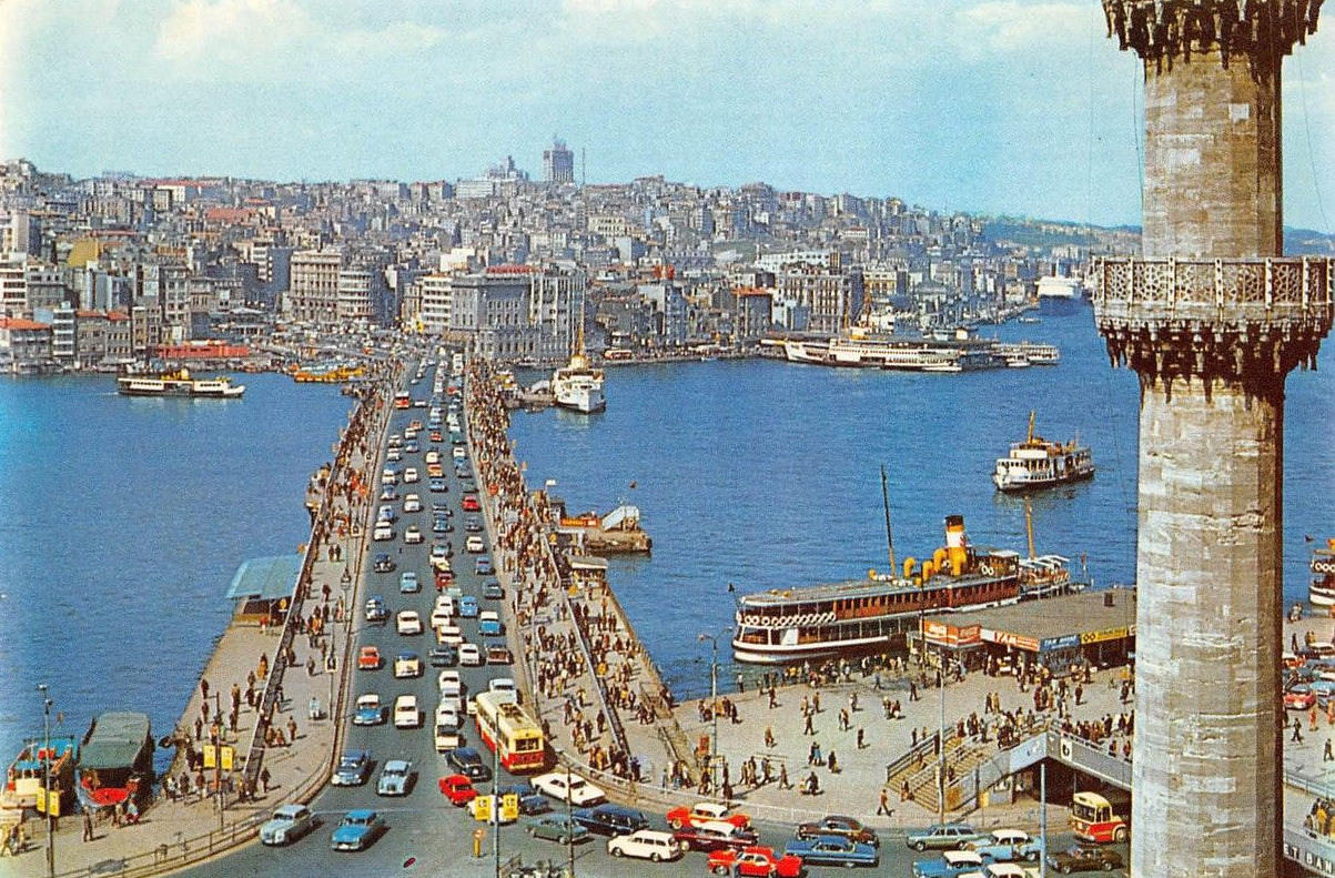 Yeni Cami Minaresi’nden 4. Galata Köprüsü Fotoğrafı