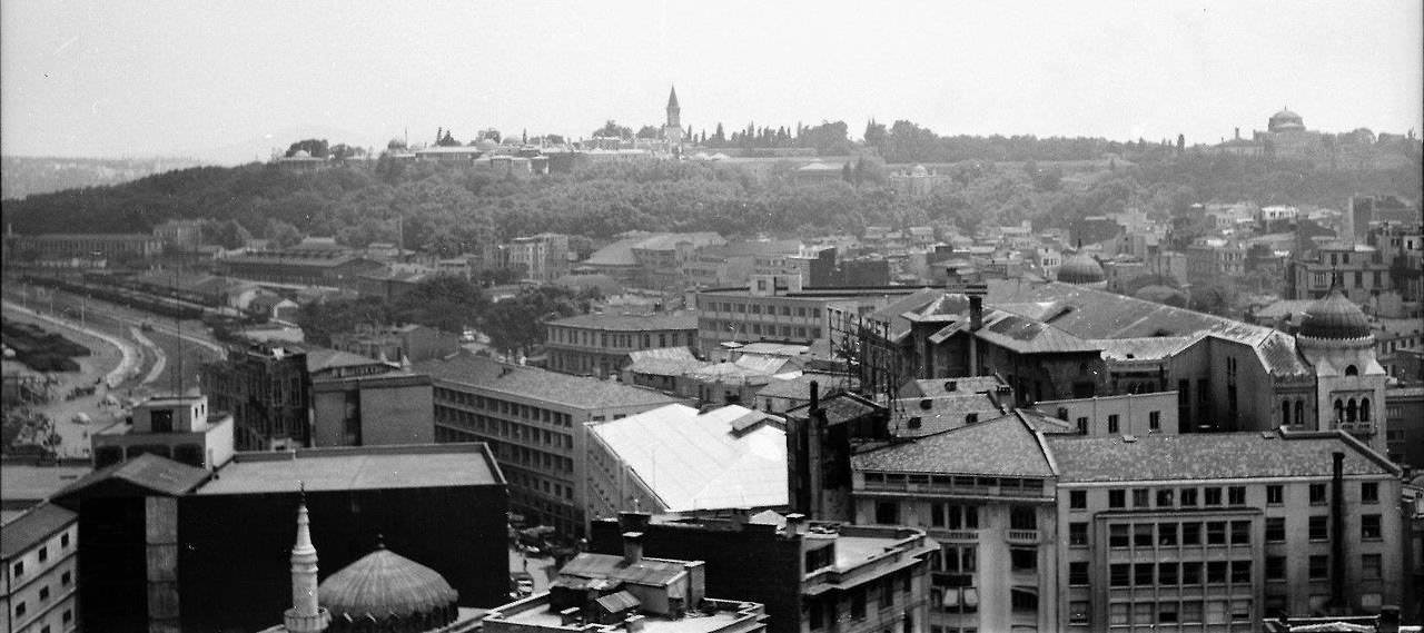 Yeni Cami üstünden Süleymaniye ve Topkapı Sarayı yönü fotoğrafları / 1960′lı yıllar