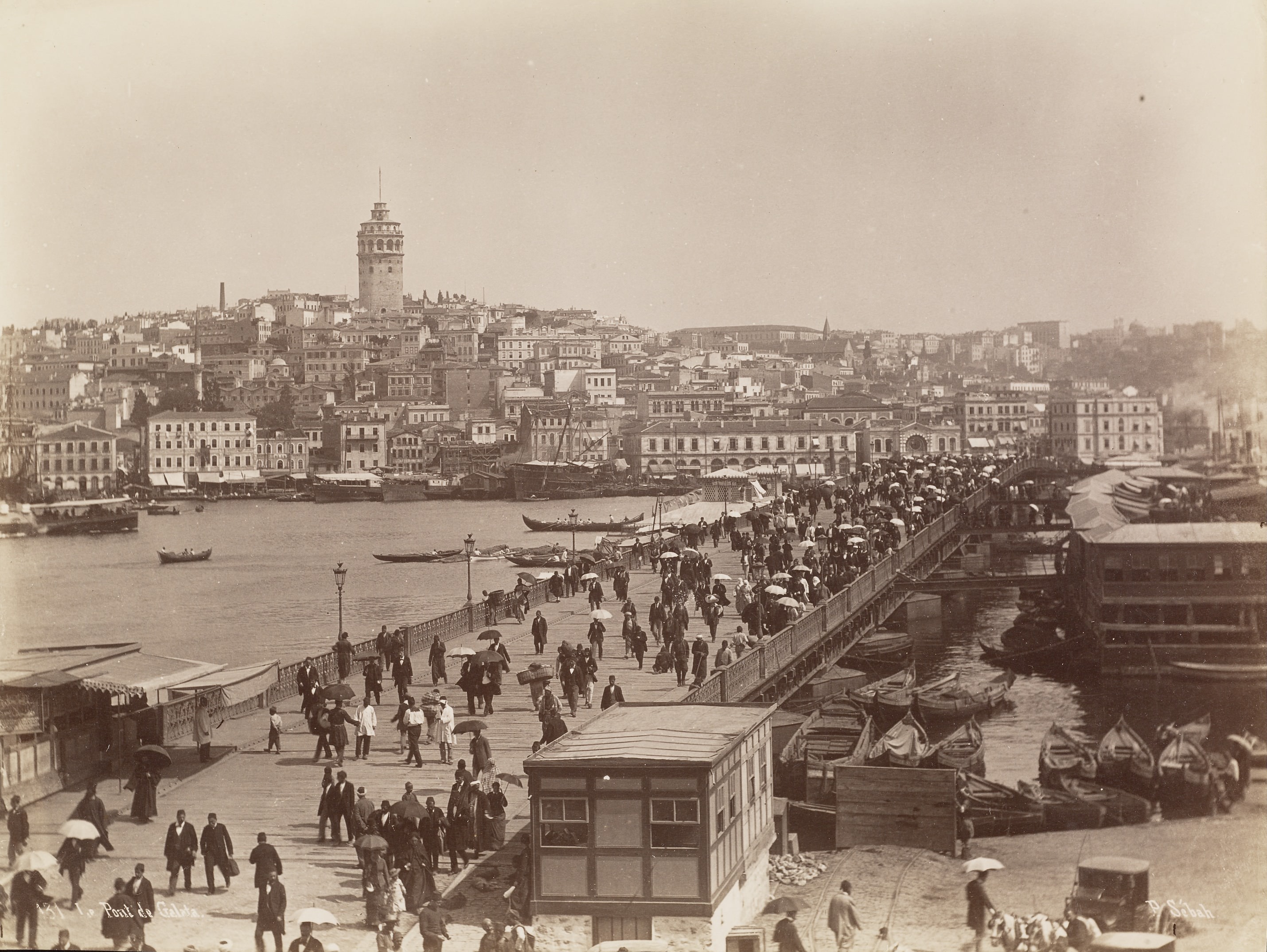 Yüksek Çözünürlükle Galata Köprüsü / Pascal Sébah Fotoğrafı