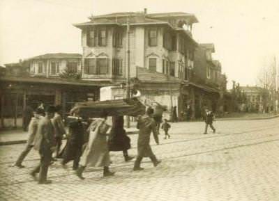 ? 1919