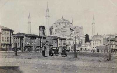 1872 yılında Ayasofya. Su terazisine dikkatinizi çekerim.