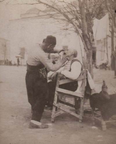 1890-92 yıllarında İstanbul Sokaklarından İnsan Manzaraları