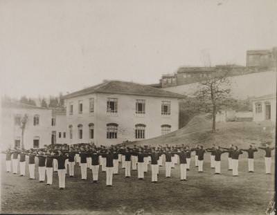 1910 Civarında Öğrencilerin Antremanları