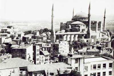 1956 Yılında  Ayasofya ve Çevresi