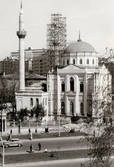 Aksaray Valide Sultan Camii 