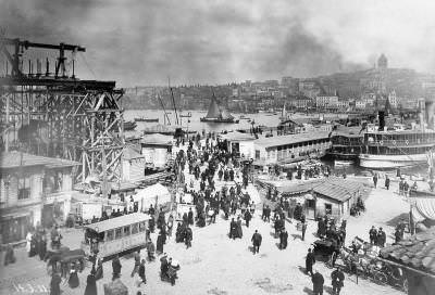 Alman &ldquo;MAN&rdquo; firması tarafından 1912 yılında yapılan 4.Galata Köprüsünün yapım ve montaj hikayesi. 